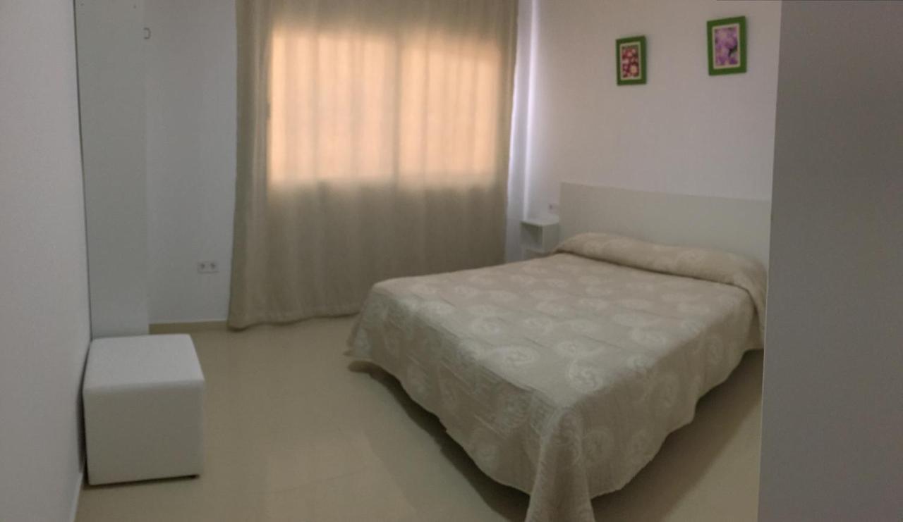 Apartamentos Carmen Teresa 托雷莫利诺斯 外观 照片