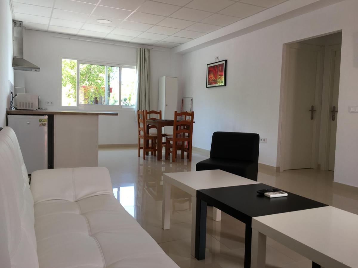 Apartamentos Carmen Teresa 托雷莫利诺斯 外观 照片