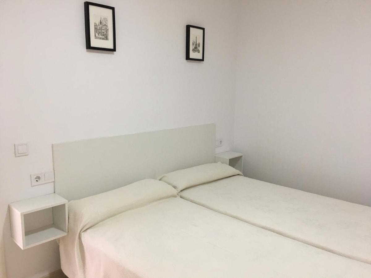 Apartamentos Carmen Teresa 托雷莫利诺斯 外观 照片